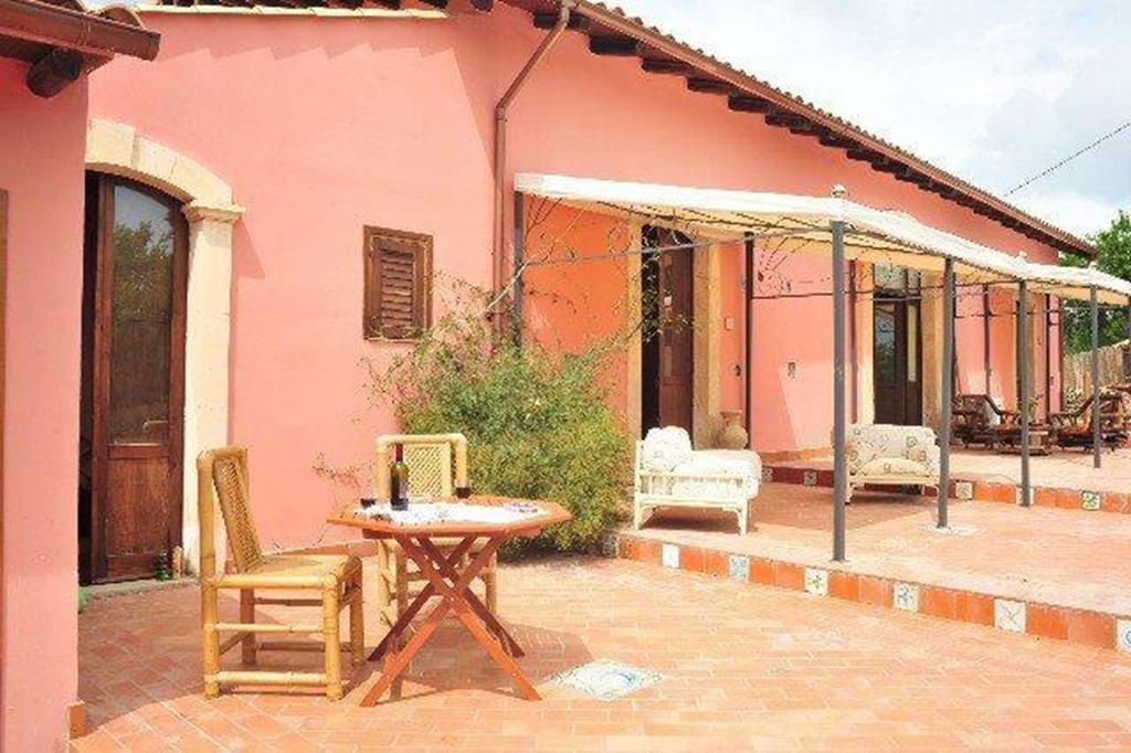 Agriturismo Vita E Natura Villa Noto Exterior foto